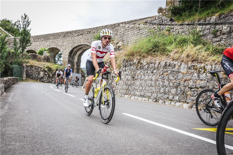 Alexander cyklar L’Étape du Tour de France 2024